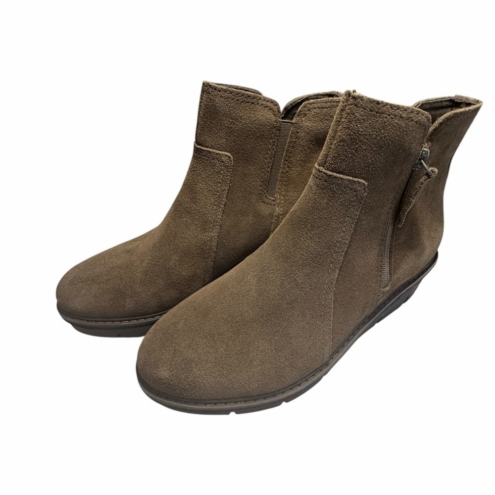 Clarks Collection Aribel Dark Olive Green Suede Womens Boots Sz 9.5